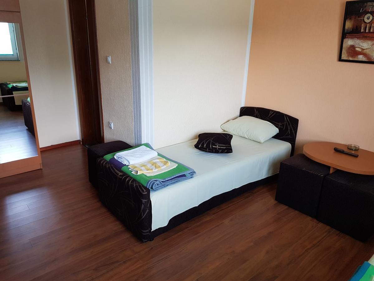 Pansion Basa Hotel Ustikolina Luaran gambar