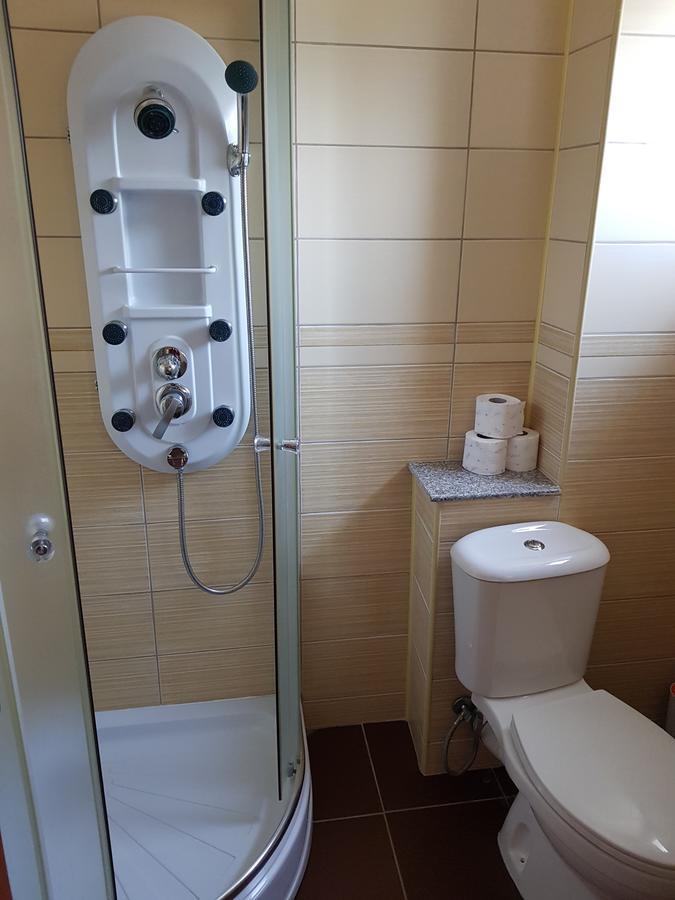 Pansion Basa Hotel Ustikolina Luaran gambar