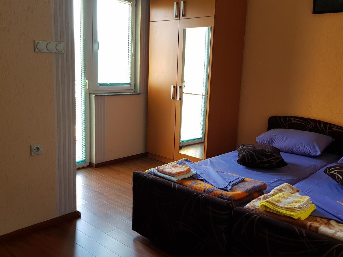 Pansion Basa Hotel Ustikolina Luaran gambar